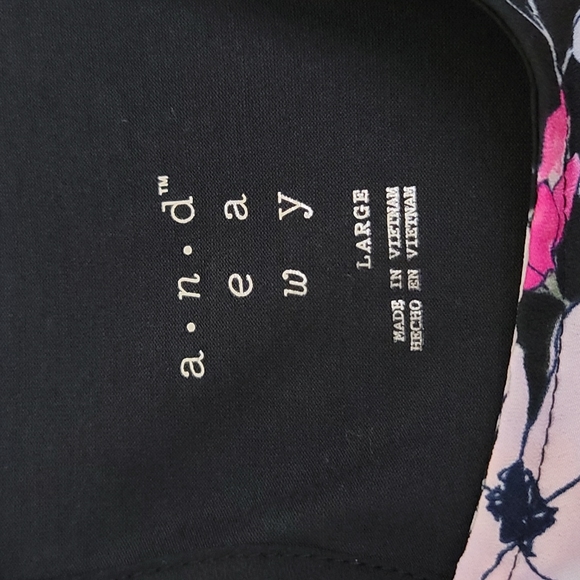 NWT And Eawy New Black Floral Sleeveless Top L - Picture 5 of 12